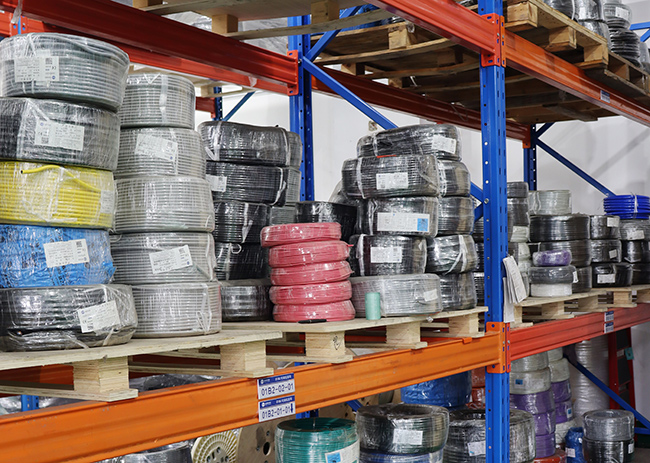 拖鏈電纜具有哪些特性？使用中應注意哪些事項？